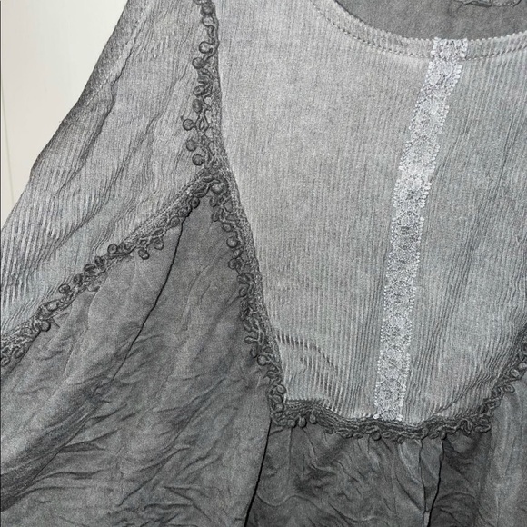 Cute boutique cropped tank! So cute for summer! - Picture 2 of 2